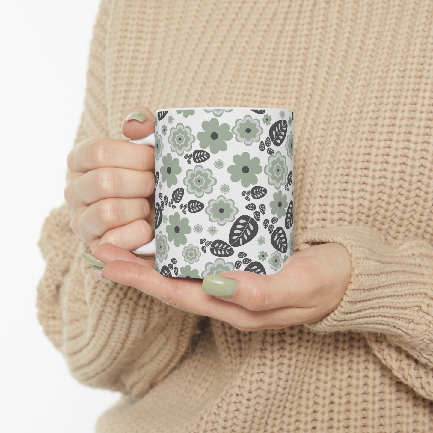 Vintage Green Blooms: White Ceramic Mug with Retro Light Green Flowers and Dark Green Leaves